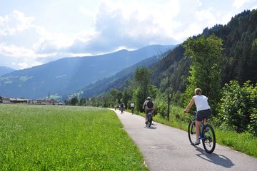 Sommersport und Wintersport Mayrhofen